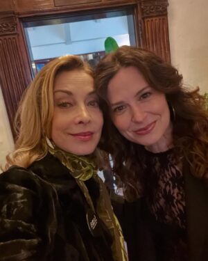 Sharon Lawrence Instagram - “Hello YOU!”A few snaps of our @iamatheatre Immersive Theater Gala celebrating our love of Los Angeles and new plays! So moved by the artist and advocates for our merry band of players ! Come see  our next production the dark Comedy #TRAUMAPLAY May 22-June 2nd. Tkt at @iamatheatre & bio. More love to come:) 
#iamatheatre 
#livetheatre