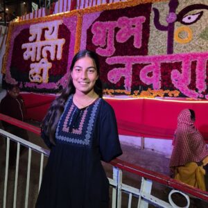 Sheetal Devi Instagram - Navratri reminds us that no matter how much evil may rise, it is always defeated by the strength of truth and righteousness. It’s a reminder to keep faith, stay true to yourself, and never lose sight of the power of goodness. 

May Mata Rani's blessings grace you always. Remember, Mata Rani embodies the ultimate truth. ♥️ 
Jai Mata Di! 
शुभ नवरात्रि ! #chaitranavratri