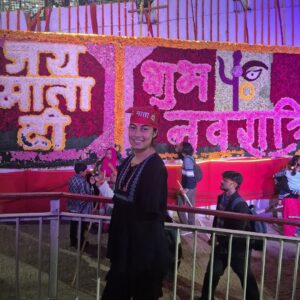 Sheetal Devi Instagram - Navratri reminds us that no matter how much evil may rise, it is always defeated by the strength of truth and righteousness. It’s a reminder to keep faith, stay true to yourself, and never lose sight of the power of goodness. 

May Mata Rani's blessings grace you always. Remember, Mata Rani embodies the ultimate truth. ♥️ 
Jai Mata Di! 
शुभ नवरात्रि ! #chaitranavratri