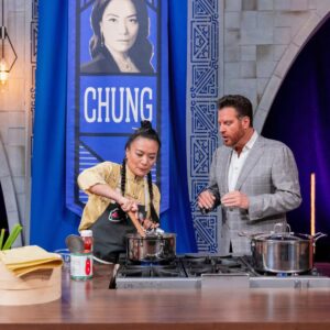 Shirley Chung Instagram - I am back to cooking with the contenders on House of Knives this week🔥🔪, but I got on that throne and earned myself a ruler’s pin, so now I am finally qualified to compete in the finale 💪✌️👑 as long as I don’t get banish……. Strategy time 🤔  New episode tomorrow 9pm on @foodnetwork  #chefshirleychung #dumplingmafiaqueen #houseofknives #foodnetwork @discoveryplus #stream @streamonmax