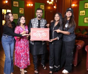 Shruthi Ramesh Instagram - ‘Gang Stars’ ನಲ್ಲಿ ಸೀರಿಯಲ್ ಸ್ಟಾರ್ಸ್. Watch Full Episode on ‘NewsO NewsU’ YouTube Channel 🥰 (LINK IN MY BIO)
#anchorharishnagaraju #newsonewsu #harishnagaraju #gangstars #celebrity #show #starshow #sukruthanag #shruthiramesh #vijayalakshmi #priyashatamarshan #kannadafilm #tvcelebrity #serialstars #actress #actresslife