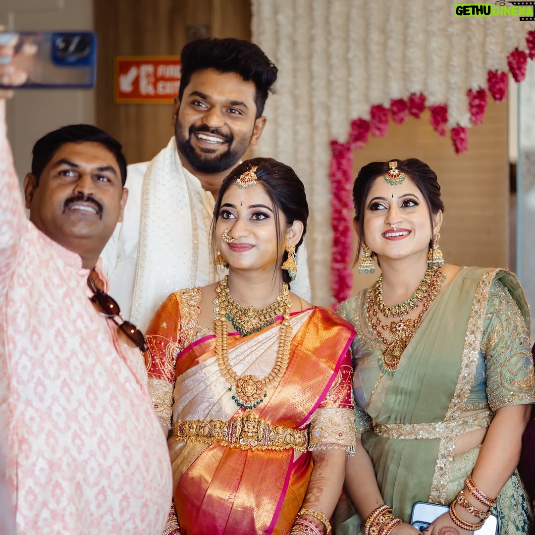Shruthi Ramesh - 14.1K Likes - Candid moments šøāØ
Mua: @makeupbyshruthiramesh