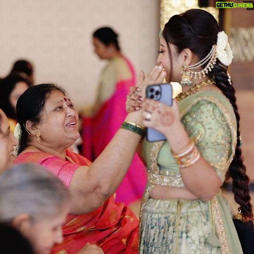 Shruthi Ramesh - 14.1K Likes - Candid moments šøāØ
Mua: @makeupbyshruthiramesh