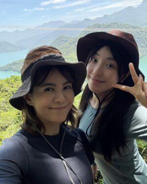 Shu-Han Liang Instagram - 小猴子翻山越嶺再 1
新溪州山～感謝柏妤小姊姊領路～絕美放鬆地點被發現嘍～實在是CP值太高的一座
我一定要繼續堅持下去👊🏻

一個渴望成長的靈魂。