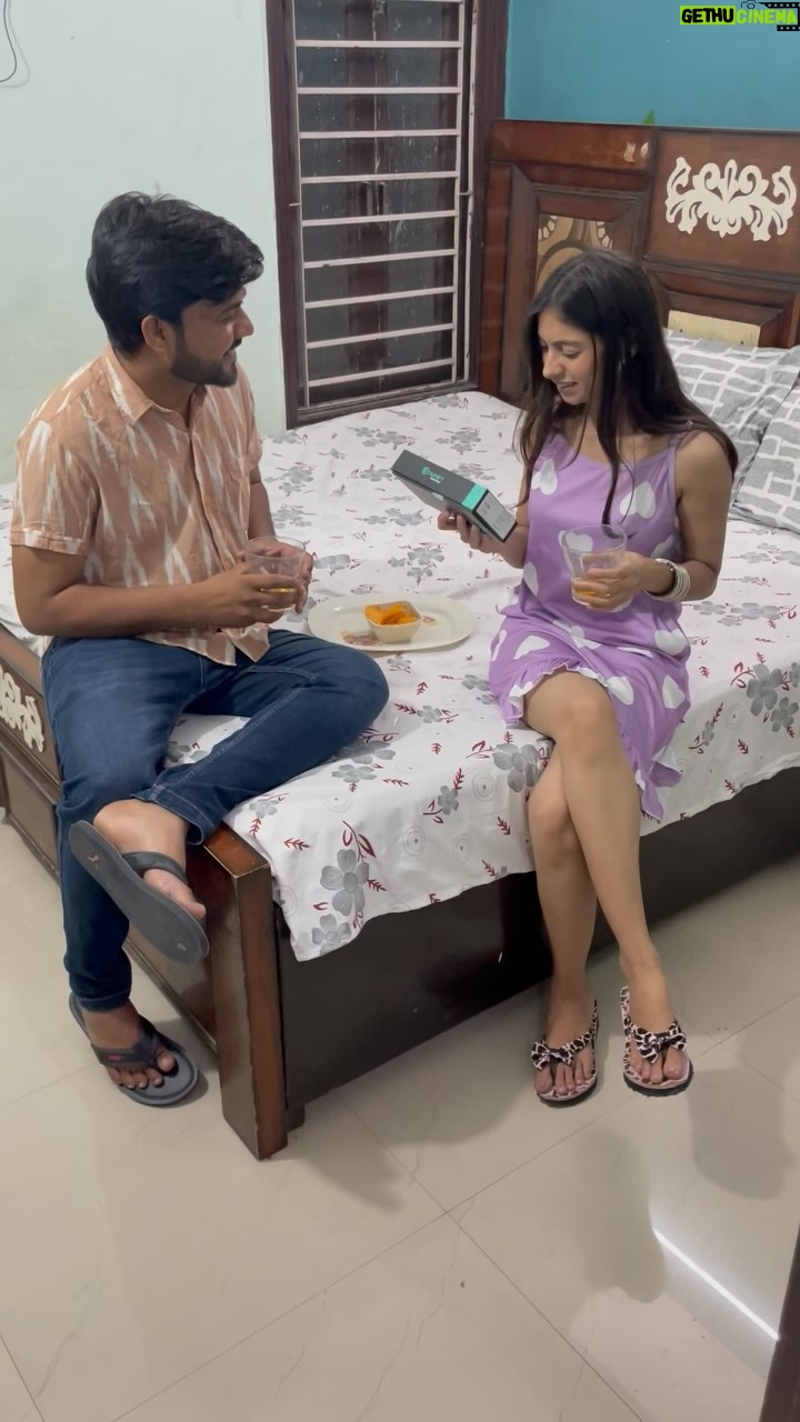 Simran Sahdev - 7.9K Likes - Giveaway 1st MEET-UP done as promised❤️#giveaway #meetups #reels #reelsinstagram #explorepage #reelitfeelit #foryou