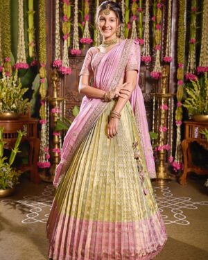 Sitara Ghattamaneni Instagram - Wishing you all a very Happy Ugadi! ✨ 

Outfit: @gowrisignatures 
MAU: @theartbeatsalon 
Photographer: @venurasuri @eclatweddingsindia 
Decor & Set Styling: @occasionsbysudhadatla 
Stylist: @nithishasriram