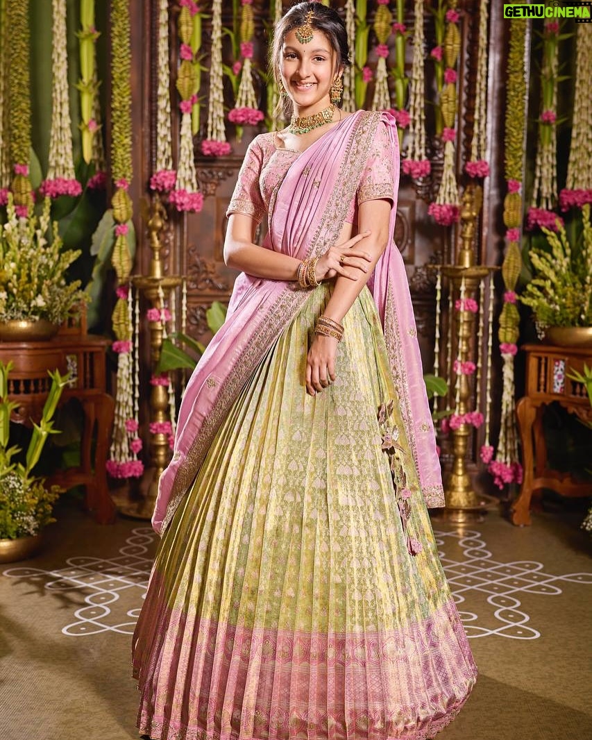 Sitara Ghattamaneni - 672.3K Likes - Wishing you all a very Happy Ugadi! ✨
Outfit: @gowrisignatures
MAU: @theartbeatsalon
Photographer: @venurasuri @eclatweddingsindia
Decor & Set Styling: @occasionsbysudhadatla
Stylist: @nithishasriram