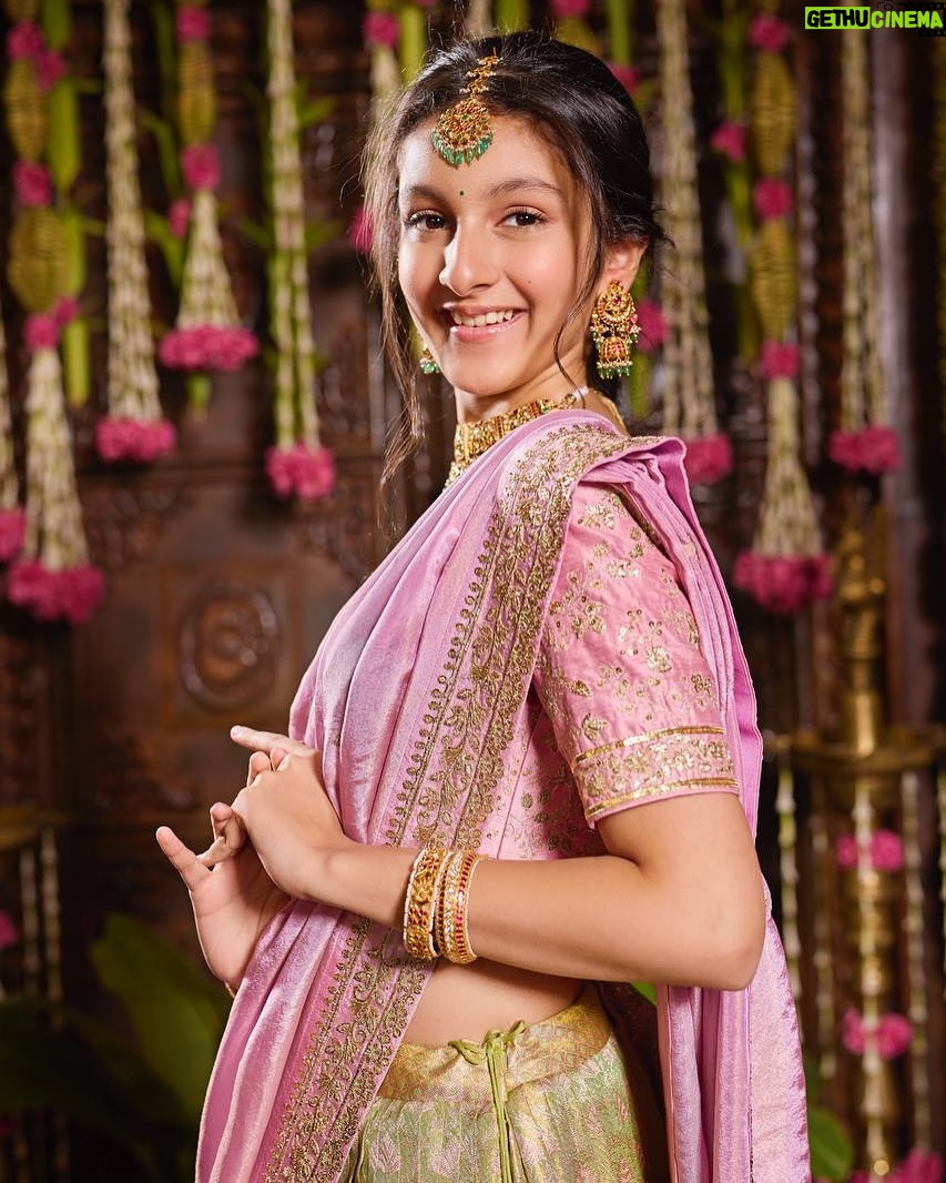 Sitara Ghattamaneni - 672.3K Likes - Wishing you all a very Happy Ugadi! ✨
Outfit: @gowrisignatures
MAU: @theartbeatsalon
Photographer: @venurasuri @eclatweddingsindia
Decor & Set Styling: @occasionsbysudhadatla
Stylist: @nithishasriram