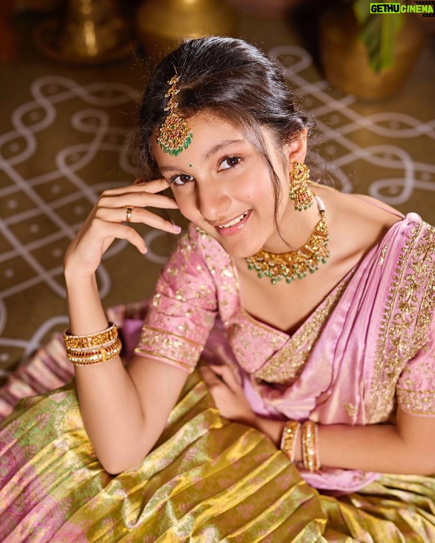 Sitara Ghattamaneni - 672.3K Likes - Wishing you all a very Happy Ugadi! ✨
Outfit: @gowrisignatures
MAU: @theartbeatsalon
Photographer: @venurasuri @eclatweddingsindia
Decor & Set Styling: @occasionsbysudhadatla
Stylist: @nithishasriram