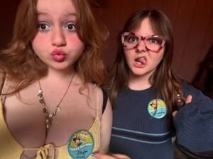 Skylar Gray Instagram - disney b day dump✨🏰💛
