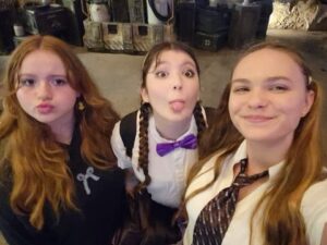 Skylar Gray Instagram - disney b day dump✨🏰💛