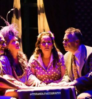 Sofia Grillo Instagram - .
Feliz dia mundial do Teatro 🎭 
.
.
#diamundialdoteatro