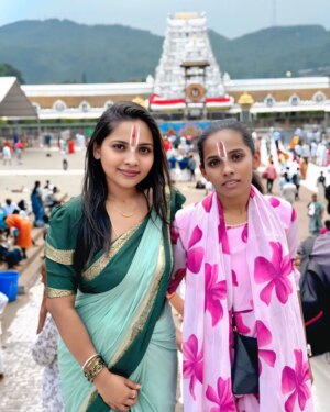 Sowmya Vivek Instagram - ತಿರುಪತಿ ಗಿರಿವಾಸ ಶ್ರೀ ವೆಂಕಟೇಶ 🙏🙏 #tirupati