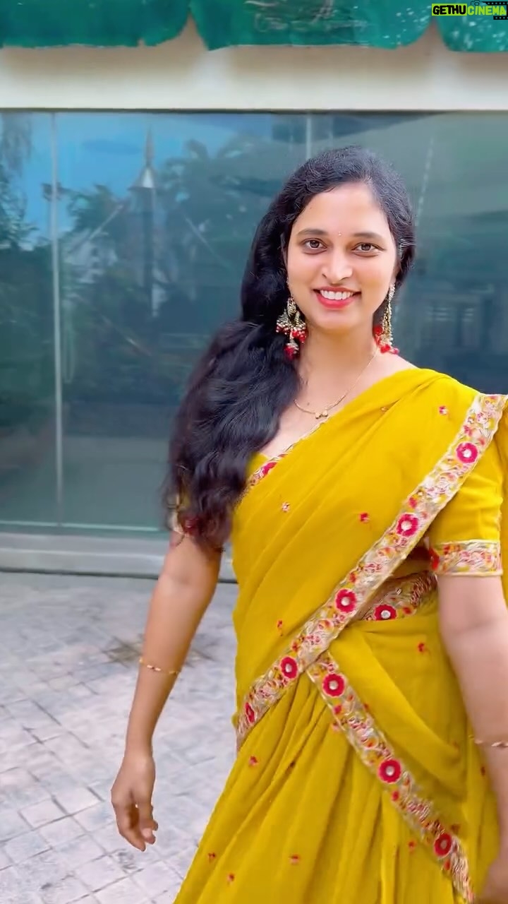 Sravani Varma Samanthapudi - 23.6K Likes - 💛💓 Outfit 👉 @harinifasion