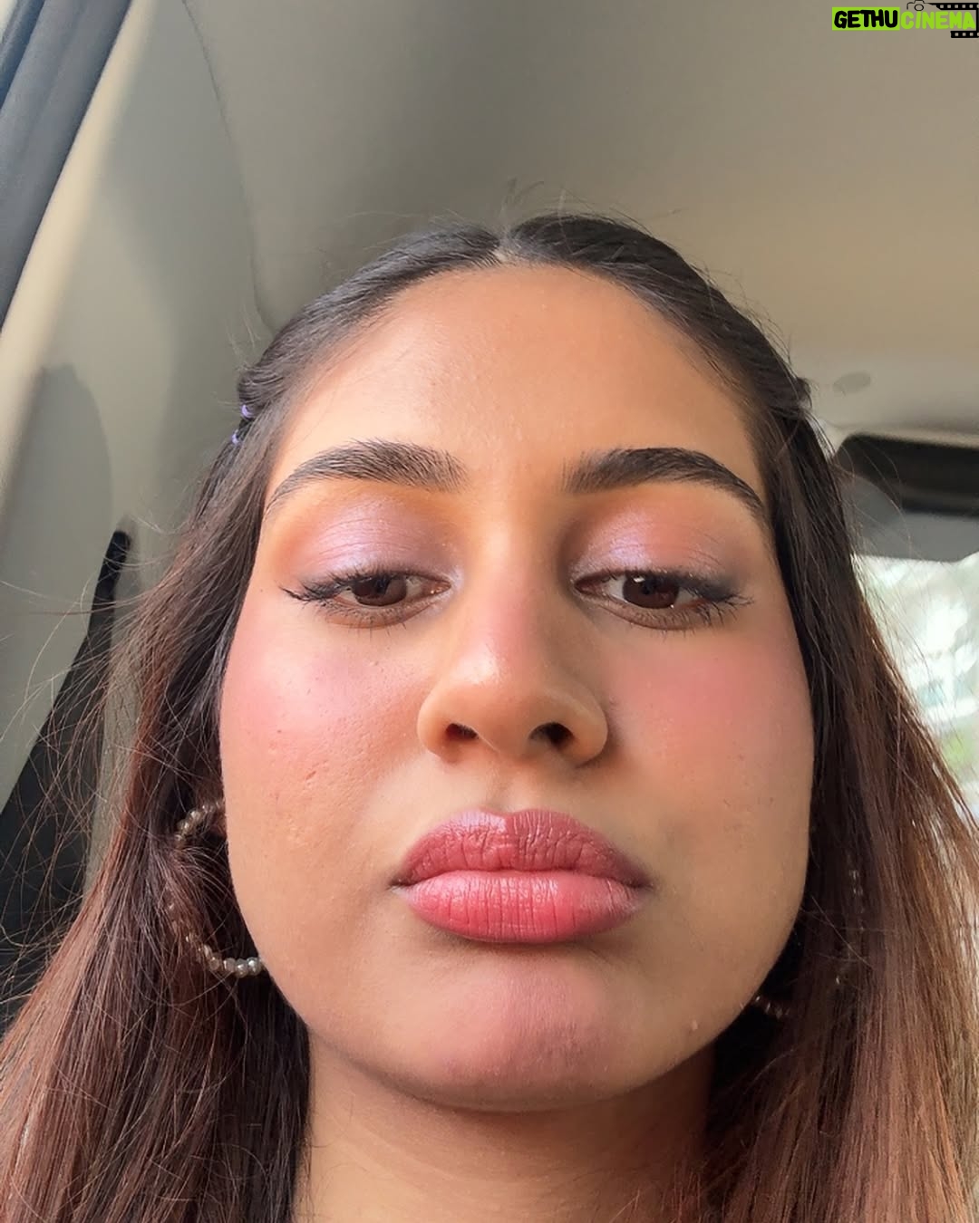 Srushti Bannatti - 11K Likes - Still cant believe what i received in april🩶
#dump #april
Cafes
Outfit inspiration
Food
Travel
Events
Party
Concert
Restaurant
Picture dump
2025
Aesthetic