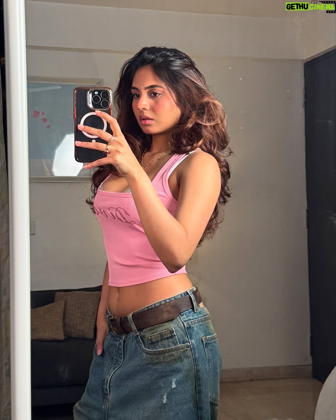 Srushti Bannatti - 11K Likes - Still cant believe what i received in april🩶
#dump #april
Cafes
Outfit inspiration
Food
Travel
Events
Party
Concert
Restaurant
Picture dump
2025
Aesthetic