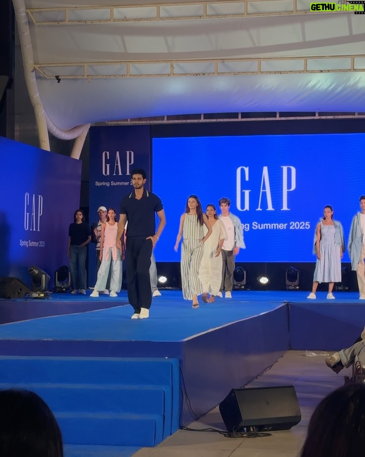 Srushti Bannatti - 11K Likes - Still cant believe what i received in april🩶
#dump #april
Cafes
Outfit inspiration
Food
Travel
Events
Party
Concert
Restaurant
Picture dump
2025
Aesthetic