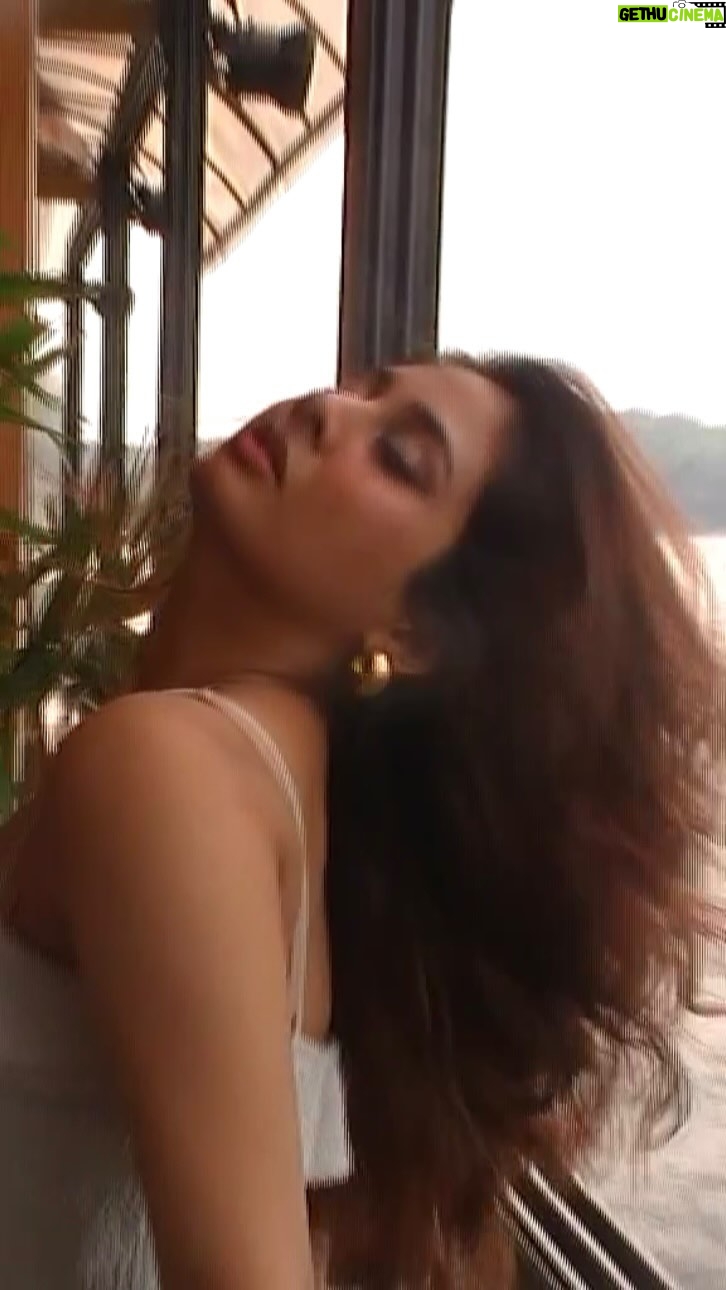 Srushti Bannatti - 25.8K Likes - @kikigoaofficial
Comment for link
#cuteoutfit
#brunch
Outfit inspiration
Fashion reels
Cute outfit
Brunch date
Travel