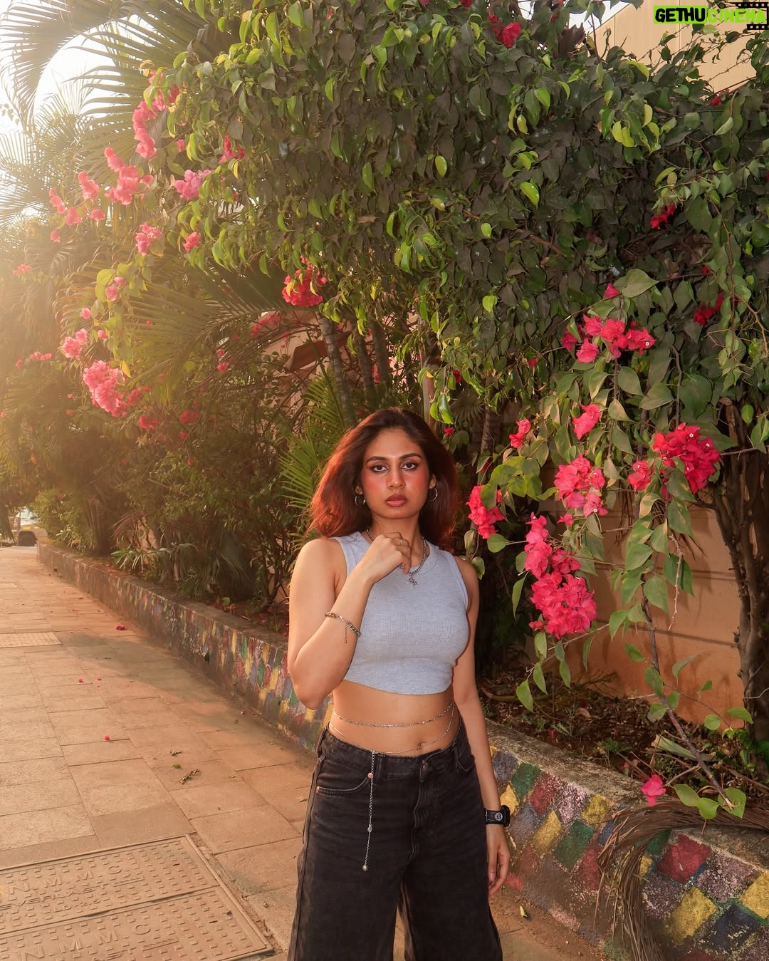 Srushti Bannatti - 39.1K Likes - 📸@ridgefernandes
#outfitinspo #fyp
Streetwear
Cute outfit