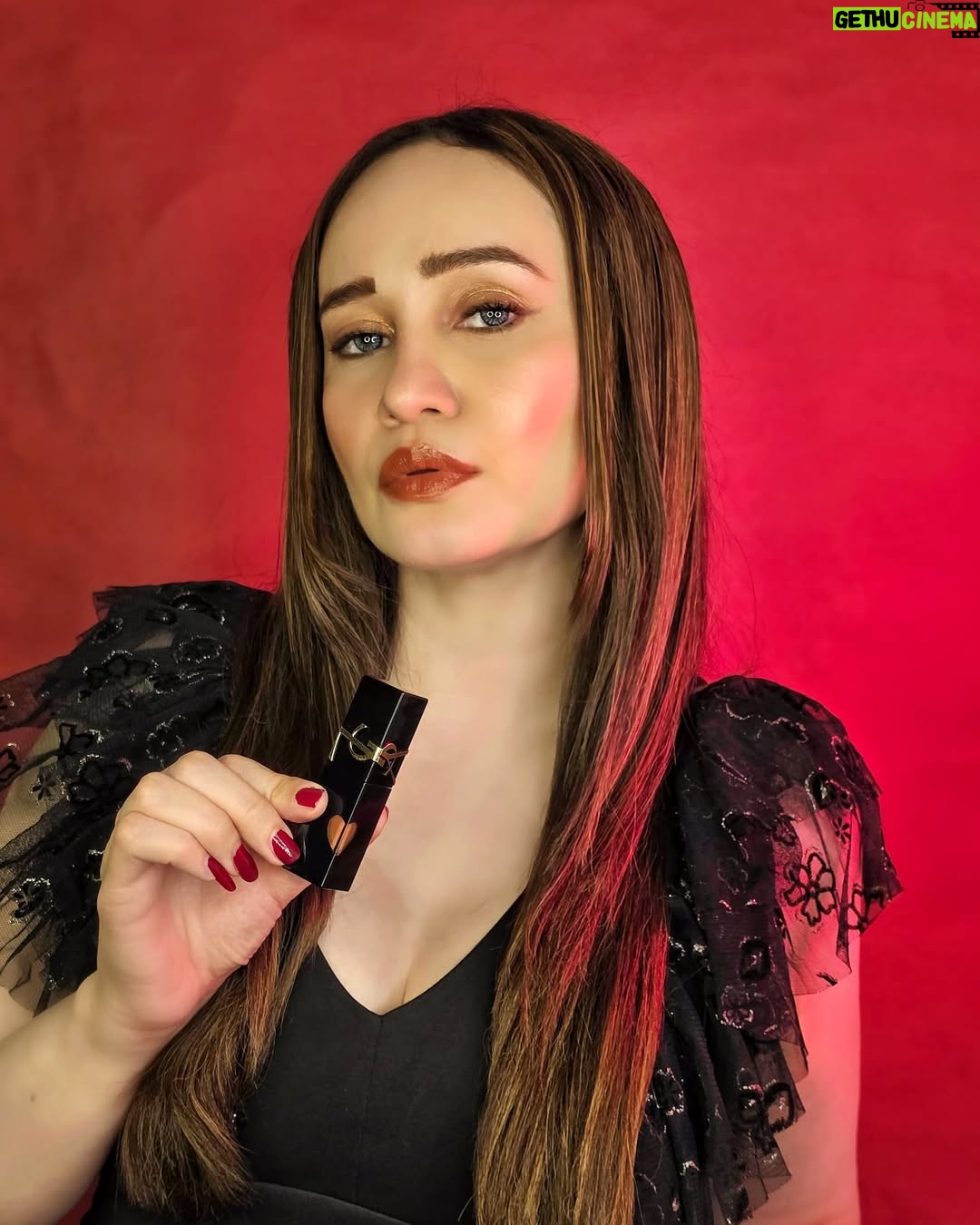 Stephanie Timmins - 27.8K Likes - INKED BY DESIRE❤️🔥💋
Unleash your inner Icon with the all new "The range by @yslbeauty INKS 💄💋
Timeless shades, Exceptional Indulgence ✨️
With YSL Inks, every swipe is a signature.
A blur that whispers. A vinyl that roars.
Ink it. Stain it. Own it !!!
#YSLTHEINKS #YSLBeauty #YSLBMAKEUP #COLLABORATION
( YSL The Inks, YSL Beauty, YSL lipsticks )
#luxurybeauty #beauty #beautyinfluencer #redlips #nudelips #redlipstick #nudelispticks #glammakeup #makeup #luxurymakeup