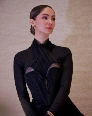 Sumaya Rida Instagram - Red Carpet Look by
@m.y.atelier 
@raniabeautycenter 
@nadine_jewellery 
@eliq.anti 
Photography by @fz.gh7 
@dirwazasa
