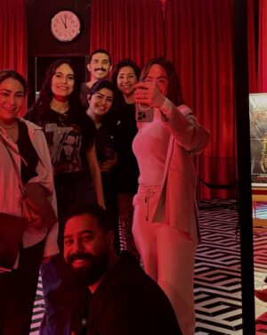 Sumaya Rida Instagram - رجعت من أسبوع مزدحم في مهرجان أفلام السعودية ✨🇸🇦 @saudifilmfestival 
شفت أفلام جميلة، قابلت ناس من زمان ما شفتهم، وسويت لقاءات كثيرة.. 🤍
#Cinema #SaudiFilmFestival