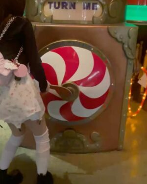 Sumire Yoshida Instagram - ໒꒰ྀི´ ˘ ` ꒱ྀིა⭑🪄︎︎◝🎀

#サンリオ　#サンリオピューロランド　#sanrio #hellokitty
