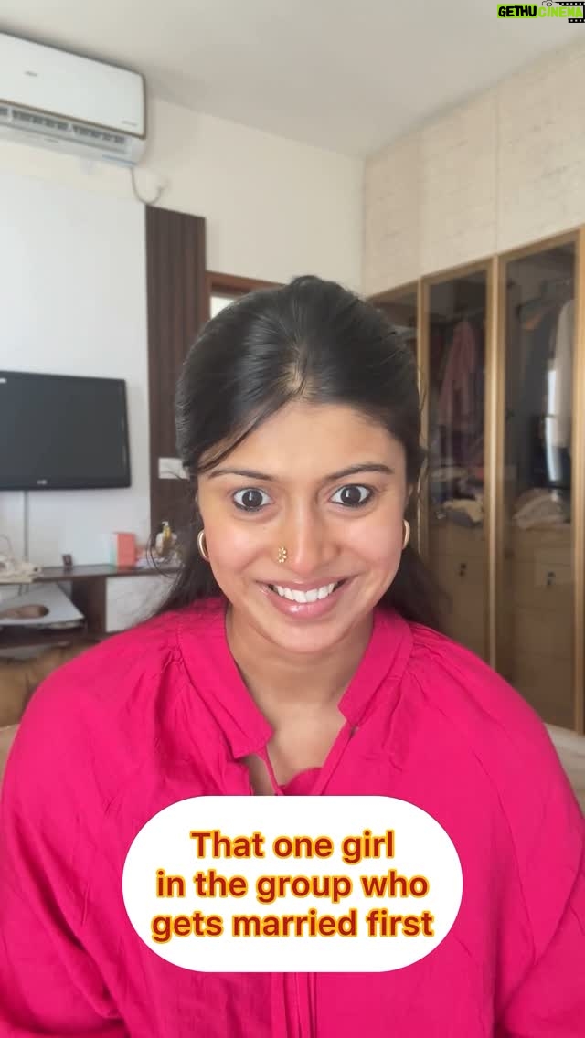 Sushmitha Ashwin - 14.7K Likes - Tag that girl🙊♥️
#reels #kannada #concept #bengaluruhudugi #mooguthihudugi #relatable #viral #trending