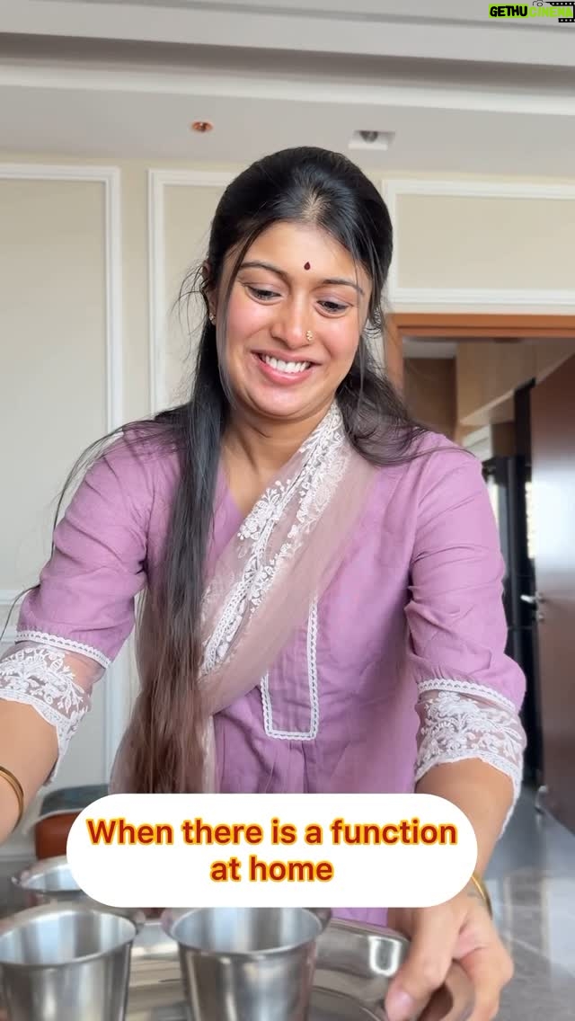 Sushmitha Ashwin - 20.3K Likes - Can you relate?🤣🙊
Tag your amma😅
#reels #kannada #trending #viral #mooguthihudugi #kannada #concept #bengaluruhudugi #relatable