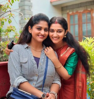 Susmitha Prabhakaran Instagram - Sukhamo devi ✨devi/thanuja💝
@flowersonair
