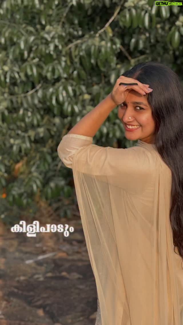 Susmitha Prabhakaran - 7K Likes - എന്തു പകരം തരും 🤌🌸
.
.
📸 ❤️ @_.aadhii.__
.
.
.
.
(vintage , nature , aesthetic)
#explore #explorepage #fyp
#fyp #trendingreels #instapost #mallugram
#instamood #instagood #instagram #me
#trissur #selflove