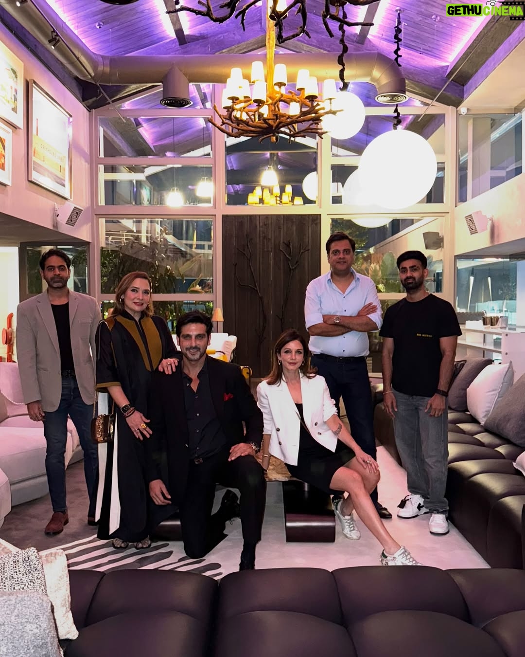 Sussanne Khan - 14.3K Likes - Completely overwhelmed, grateful and filled with the blessings of the most wonderful Super Humans who visited us at our gallery this weekend @thecharcoalproject Hyderabad. Thank you to my darling brother @itszayedkhan @malzkhan for the best core protection team that you surround me with 💛💛💛💛🙌🏻🙌🏻🙌🏻Thank you to our real life SUPERSTAR and legend 🙌🏻🙌🏻🙌🏻🙌🏻@alwaysramcharan and dear Upasna for giving us the most incredible grace and warmth…making us feel very special and empowered…. 🙏🏼🙏🏼🙏🏼And So grateful to our dear Design community Mughals to visit us and fill us with your support… we all at @thecharcoalproject are thoroughly grateful.. Thank you Universe 🤍🤍🤍💛💛💛💛🥹🙌🏻🙌🏻🙌🏻🦋🦋