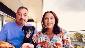 Suzanne Paul Instagram - We are taking the taste test with Proper Crisps limited edition flavours… Kasundi Ketchup vs Habanero Mustard inspired by Al Browns legendary sauces….Matty has the deciding vote…. The winner is Kasundi Ketchup!!!#tastethebattle #teamred @propercrisps @albrownsgeneralstore