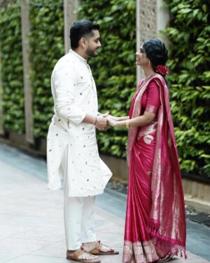Swarda Thigale Instagram - Mr & Mrs Raut ☺️ 

.

.
.
.
#heyminnale #series #southindiansoul #wedding #wedmesouth #southindianlook
[ couple goals, South Indian look, traditional, saree, wedding, South Indian, Hairstyle inspo, Swarda Thigale]