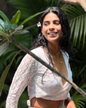 Swarda Thigale Instagram - Die with a smile 🧜‍♀️

[Goa, vacation, anniversary, live, music, peace, love]