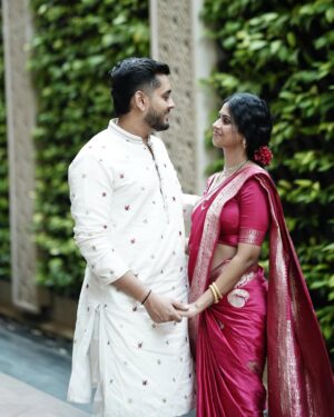 Swarda Thigale Instagram - Mr & Mrs Raut ☺️ 

.

.
.
.
#heyminnale #series #southindiansoul #wedding #wedmesouth #southindianlook
[ couple goals, South Indian look, traditional, saree, wedding, South Indian, Hairstyle inspo, Swarda Thigale]