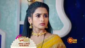 Swati Shah Instagram - Rishto Se Bandhi Gauri | New Promo | Mon-Sun | 8:30 pm | Sun Neo

अपने अस्तित्व की तलाश में गौरी, क्या यह एक नए रिश्ते की शुरुआत है?

देखिए, ‘रिश्तों से बंधी गौरी’, सोम - रवि, रात 08:30 बजे, सिर्फ Sun Neo पर!

DD Free Dish-32, Den -112, d2h - 136, Dish TV - 128, TATA Play-190, Airtel-143, Sun Direct-307, Hathway-14, Fastway-18, GTPL -15

#Gauri #RishtoSeBandhiGauri #Rishte #NewSerial #Rudra #shaadi