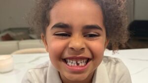 Sydney Leroux Instagram - Nothing like hearing your first tooth smack the door. We’re 3 for 3. It’s tradition and the tooth fairy better run us our money.