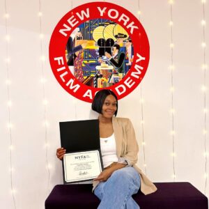 Tana Adelana Instagram - DIPLOMA IN FILMMAKING in the bag!
(Through sweat, stress, sleepless nights, time, energy! 😩)

Made a 5 year plan 2 years ago, God is making it happen, removing obstacles and clearing the path. 🙏🏾 

#Wemove #Achalugo #1 #doublechief