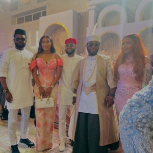Tana Adelana Instagram - #kego25 was a movie! 

But beautiful @kenesgloww was more than a sight to behold! 🤗

Oh! I had fun! A lot of fun! 🤣