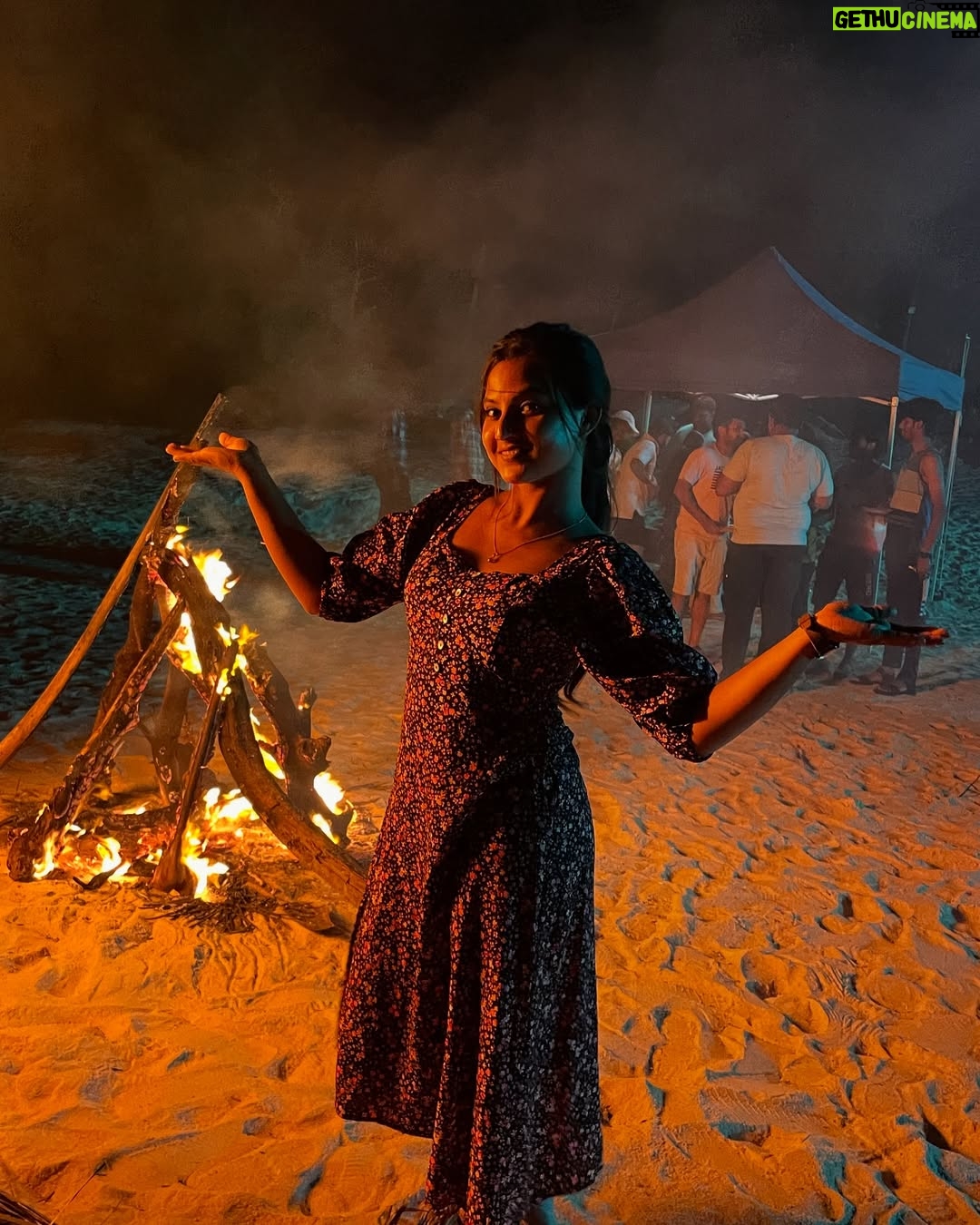 Thanviya Naik - 8.5K Likes - Sandy toesšļø, salty breezešØ, vitamin seaš and endless blissšø
#thanvibalraj
#thanviyanaik
#thanviya
#artist
#actress
#instagram
#instamood
#beach
#beachbody
#trending
#explore
#viral
#cute
#crush
#sky