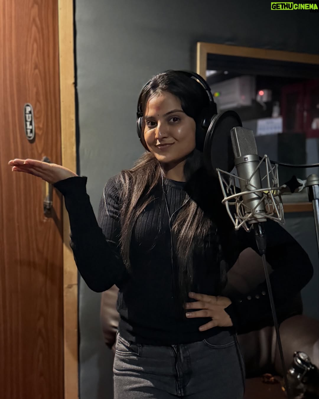 Thanviya Naik - 4.7K Likes - Dubbing done rt.šļøš§ā„ļø
#1stloveguru
#dubbing
#movie
#universe
#gratitude
#thanvibalraj
#artist
#actress
#instagood
#instagram
#cute
#crush