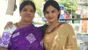 Thanviya Naik Instagram - ಪ್ರೀತಿಯ ಬಂಗಾರಿಗೆ ಅಮ್ಮಂದಿರ ದಿನದ ಶುಭಾಶಯಗಳು♥️
ಪ್ರತೀ ಜನ್ಮದಲ್ಲೂ ನೀನೇ ನನ್ನಮ್ಮನಾಗಿರಬೇಕು🥹🙏

#thanvibalraj 
#mother 
#mothersday 
#motherdaughterbond 
#motherdaughterlove 
#motherduaghter 
#instagood 
#instagram 
#universe 
#gratitude 
#love 
#bond 
#family