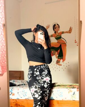Thanviya Naik Instagram - You.. you are my high🌸

#thanvibalraj 
#style 
#fashion 
#trending 
#instamood 
#instagram 
#women 
#confident 
#independent 
#feminist 
#bosslady