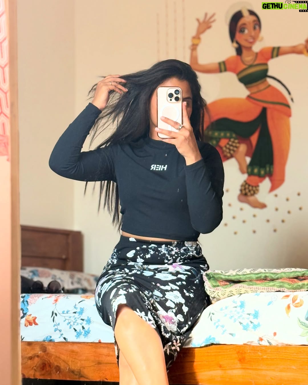Thanviya Naik - 17.4K Likes - You.. you are my highšø
#thanvibalraj
#style
#fashion
#trending
#instamood
#instagram
#women
#confident
#independent
#feminist
#bosslady