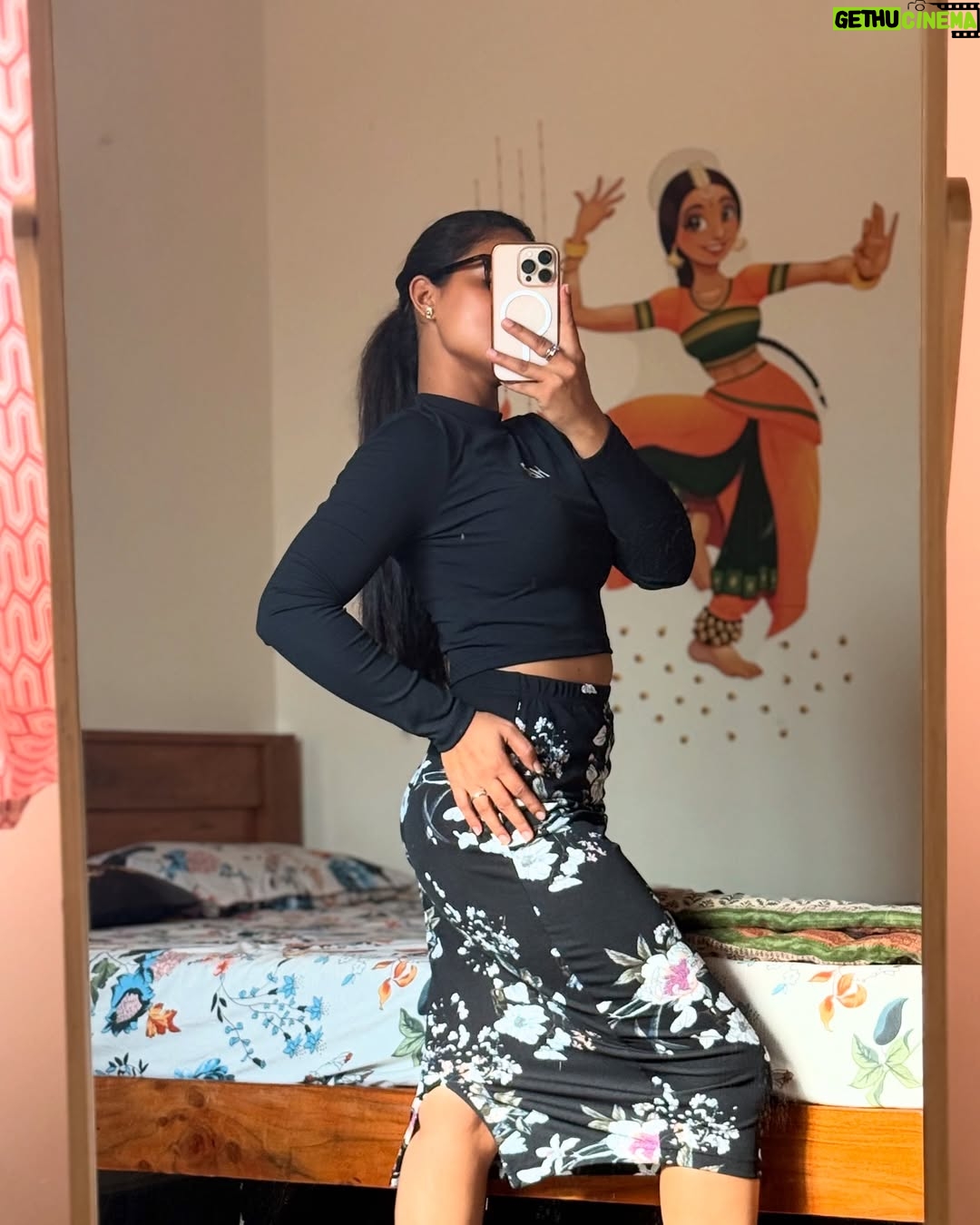 Thanviya Naik - 17.4K Likes - You.. you are my highšø
#thanvibalraj
#style
#fashion
#trending
#instamood
#instagram
#women
#confident
#independent
#feminist
#bosslady