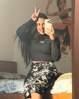 Thanviya Naik Instagram - You.. you are my high🌸

#thanvibalraj 
#style 
#fashion 
#trending 
#instamood 
#instagram 
#women 
#confident 
#independent 
#feminist 
#bosslady