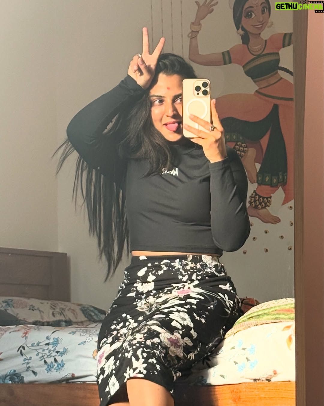 Thanviya Naik - 17.4K Likes - You.. you are my highšø
#thanvibalraj
#style
#fashion
#trending
#instamood
#instagram
#women
#confident
#independent
#feminist
#bosslady