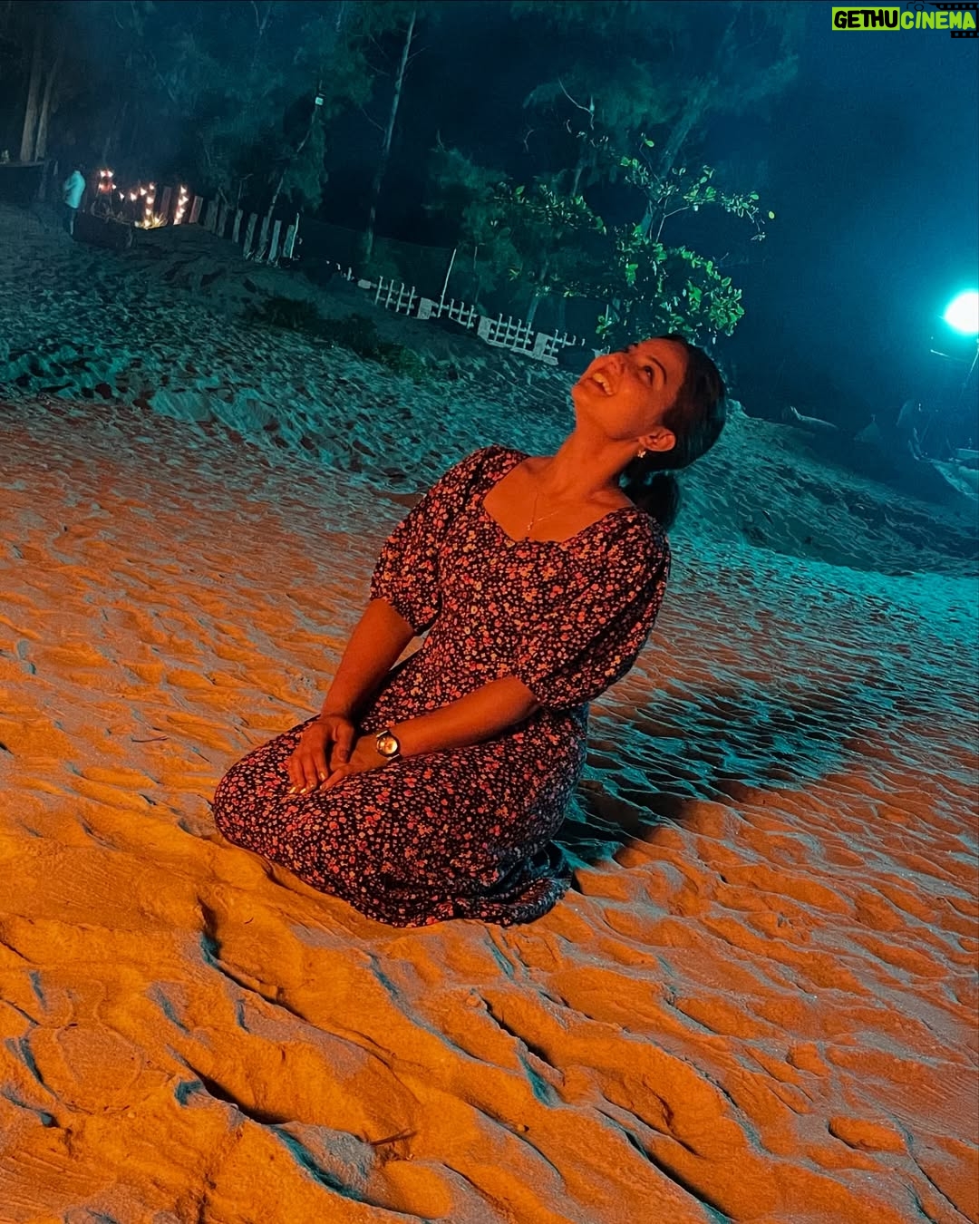 Thanviya Naik - 8.5K Likes - Sandy toesšļø, salty breezešØ, vitamin seaš and endless blissšø
#thanvibalraj
#thanviyanaik
#thanviya
#artist
#actress
#instagram
#instamood
#beach
#beachbody
#trending
#explore
#viral
#cute
#crush
#sky