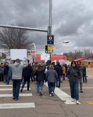 Tiya Sircar Instagram - Feeling so energized, inspired, and patriotic right now. 🇺🇸❤️🤍💙✌🏽

I just happen to be in “small town America” today, on this national day of protest around the country. And I was absolutely floored seeing the massive turn-out of peaceful protestors of all ages, backgrounds, and walks of life come together, as Americans, to stand for what we believe is right. And to stand in solidarity against this administration’s actions against women, veterans, the LGBTQ  community, government employees, documented and undocumented immigrants, asylum seekers, etc etc.

The message all over the country is clear: #HANDSOFF

We demand: 

— an end to the billionaire takeover and rampant corruption of the Trump administration

— an end to slashing federal funds for Medicaid, Social Security, and other programs working people rely on

— an end to the attacks on immigrants, trans people, and other marginalized communities

#HandsOff #protests #PowerToThePeople #AmericaTheBeautiful